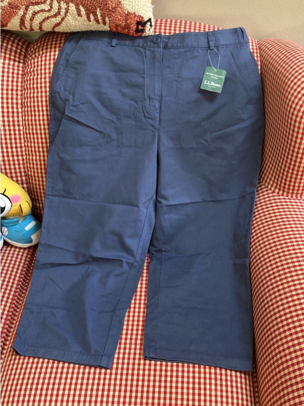 NEW WITH TAGS L.L.Bean Wrinkle Resistant Cotton Capri Pants size 16